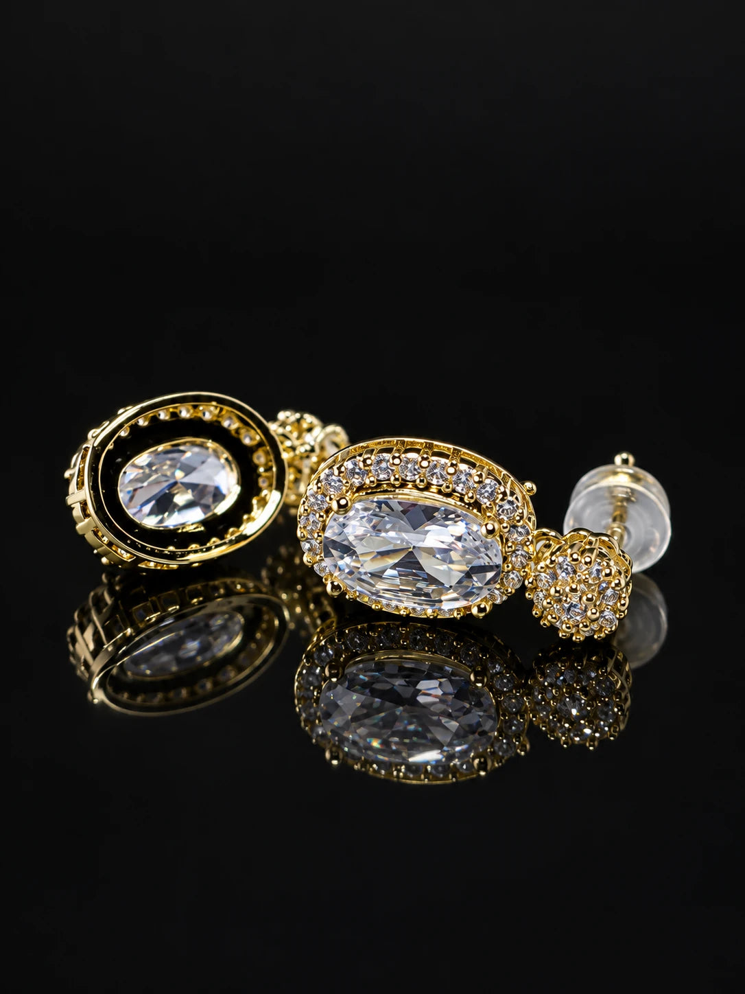 Vintage Gold Oval Drop Earrings