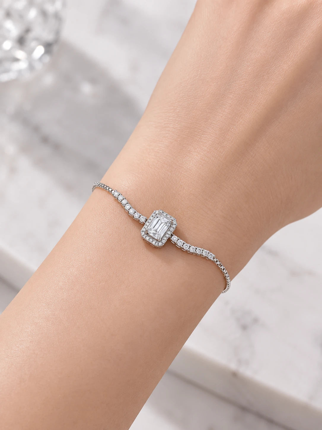 Solitaire Sparkle Bracelet
