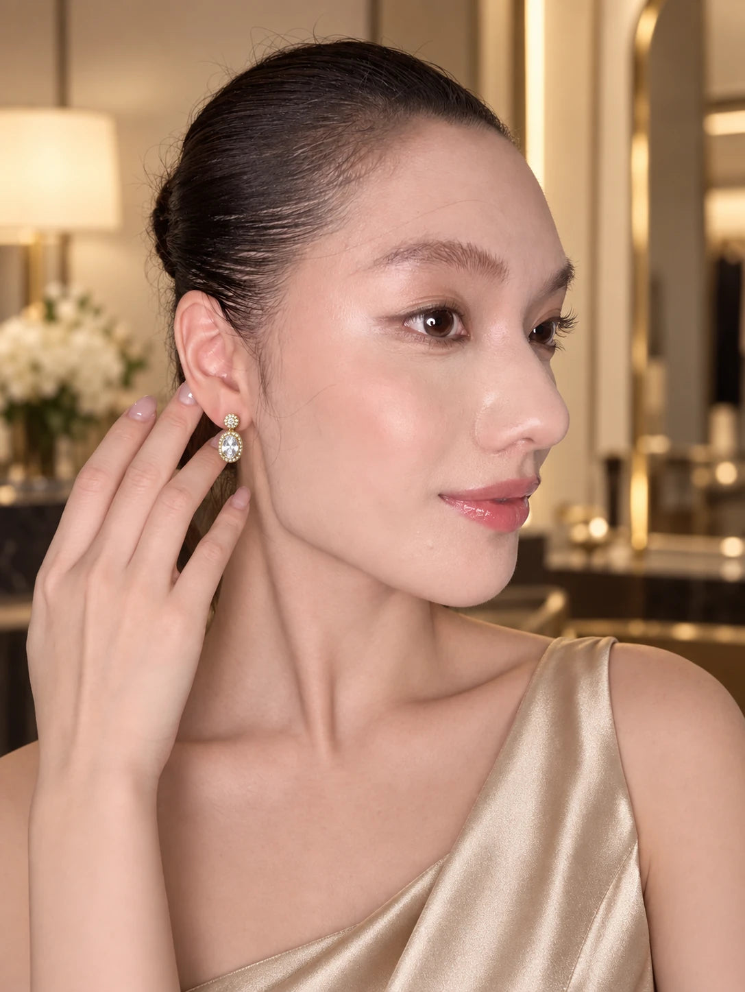 Vintage Gold Oval Drop Earrings