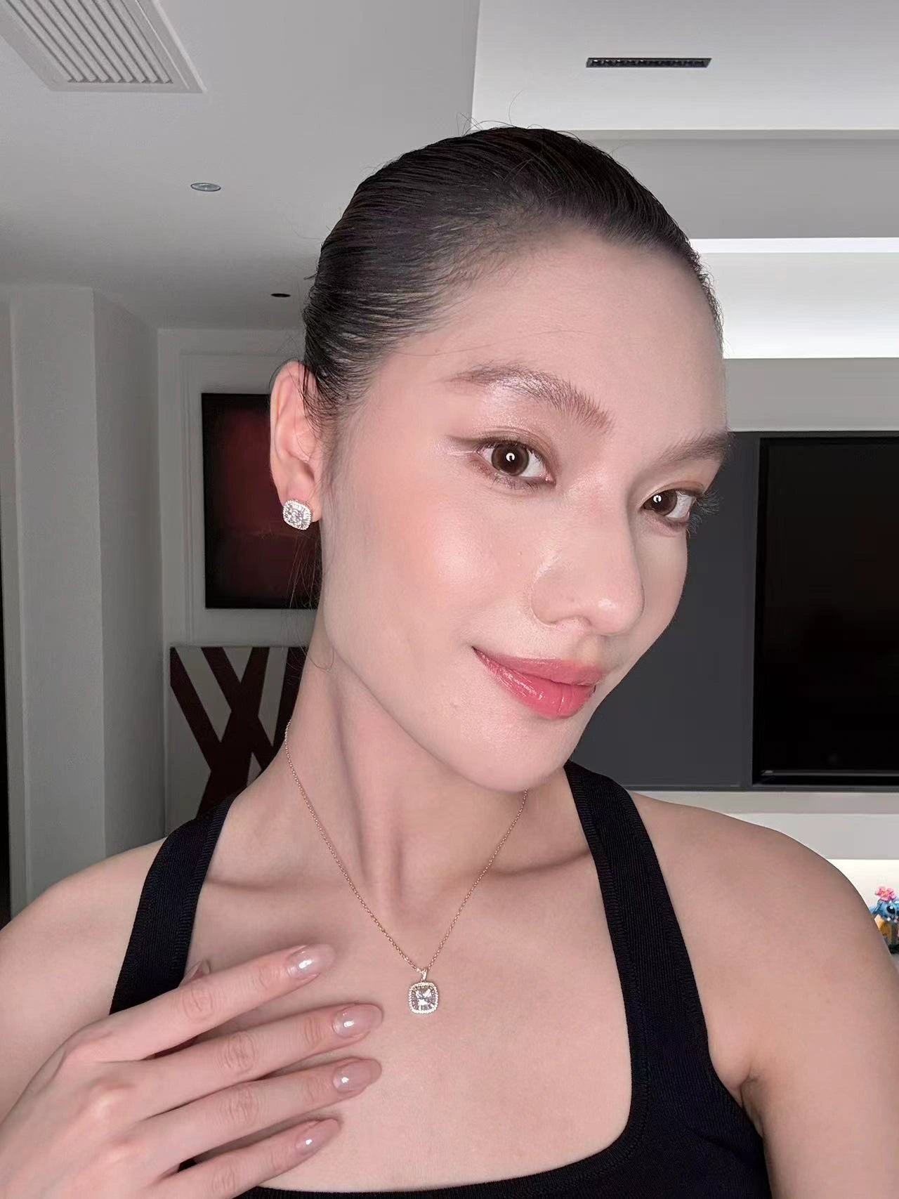 Gold Cube Pendant Necklace